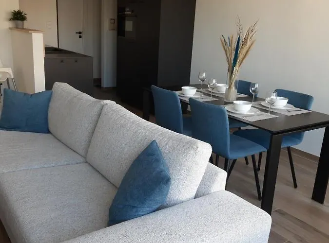 Apartment Novia - Op De Zeedijk, Parkeren Mogelijk *